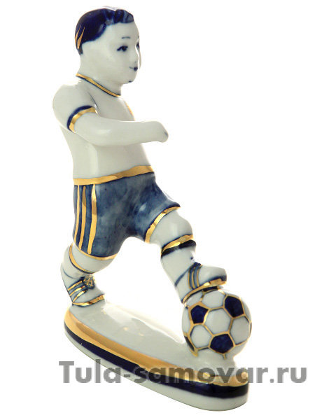 Скульптура Футболист Гжель