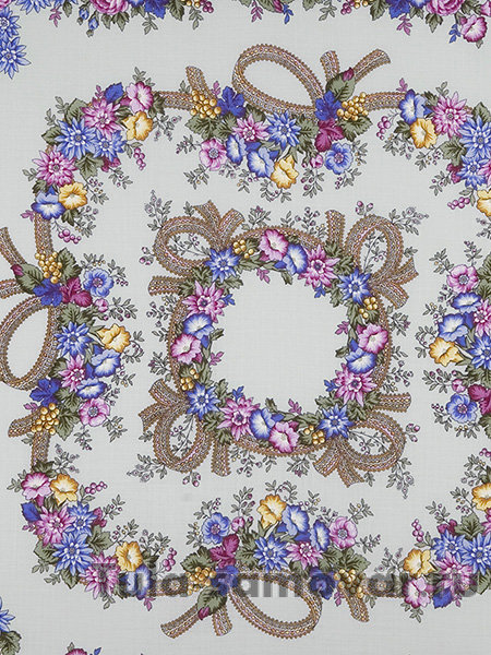 Платок из шерсти "Рябиновые бусы" с шелковой бахромой 1193-2, 125х125 см