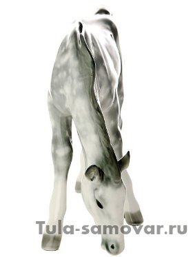 Скульптура Жеребенок пасущийся серый в яблоках Императорский фарфоровый завод
