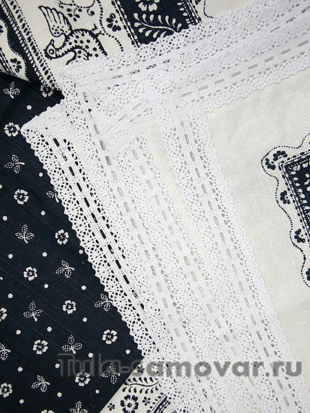 Скатерть синяя с кружевами, 150х200